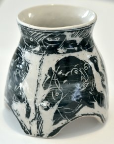 Peter_Hiort_Petersen_stentojs-firebenet-vase-stoneware-4legged-ceramic-10-2015 (2)_small.jpg